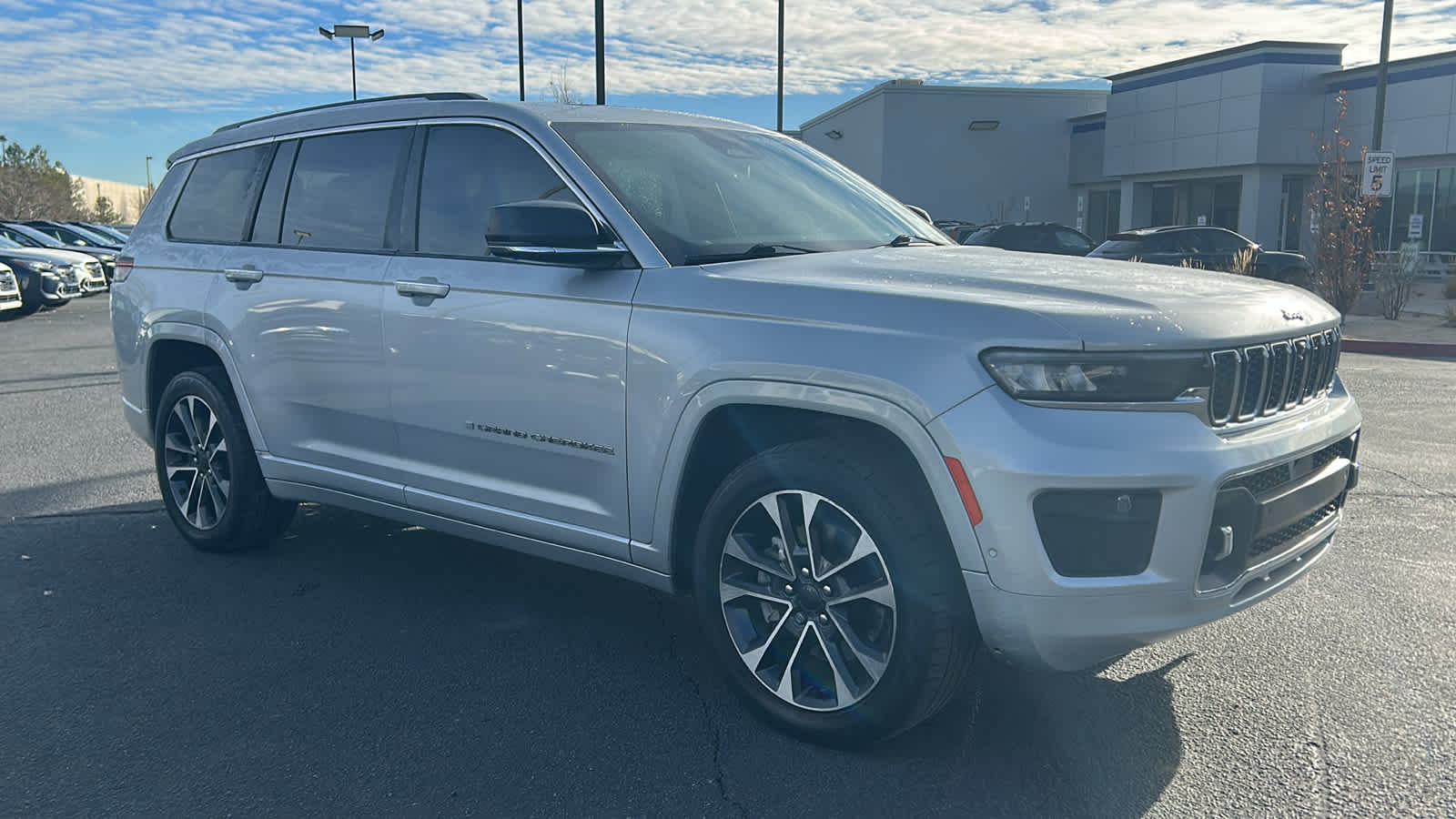Thumbnail: 2021 Jeep Grand Cherokee L - 3