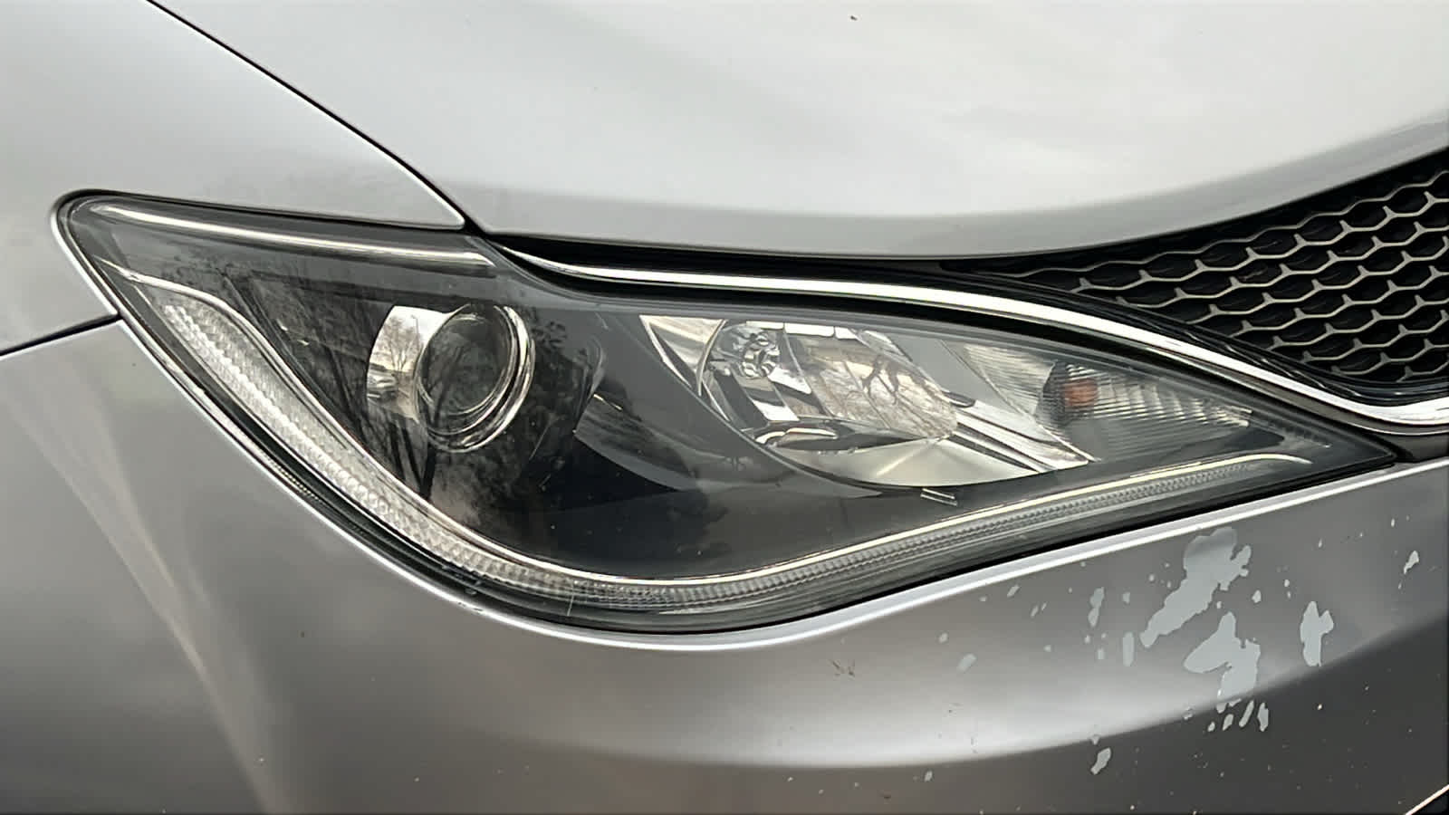 2017 Chrysler Pacifica Touring L photo 4