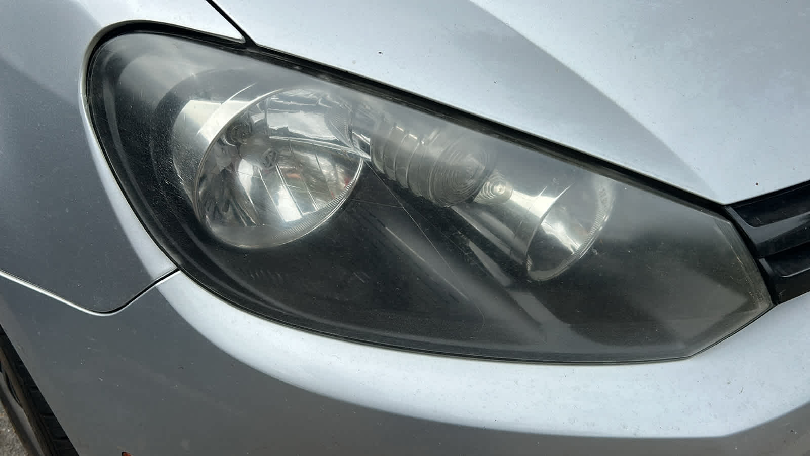Thumbnail: 2012 Volkswagen Golf - 18