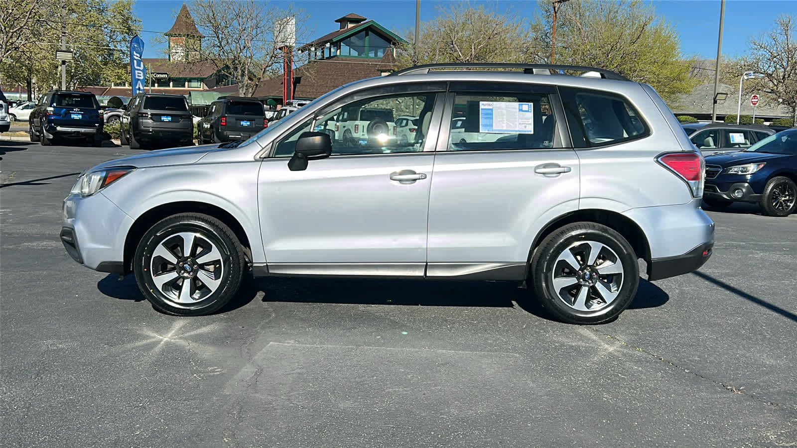 Thumbnail: 2017 Subaru Forester - 8