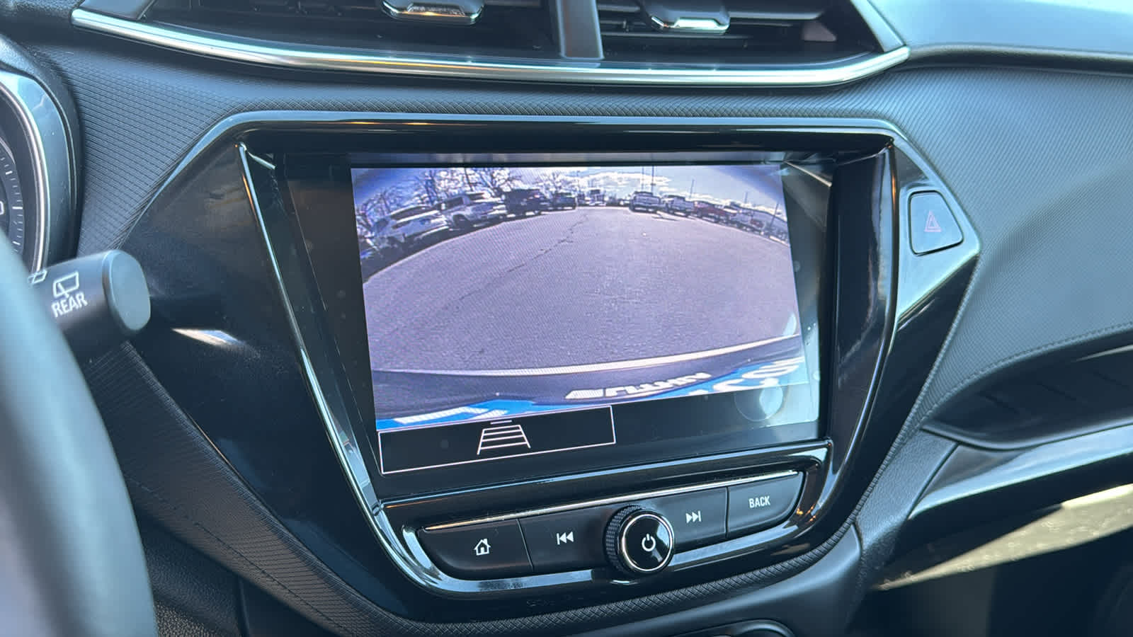 Thumbnail: 2022 Chevrolet TrailBlazer - 16