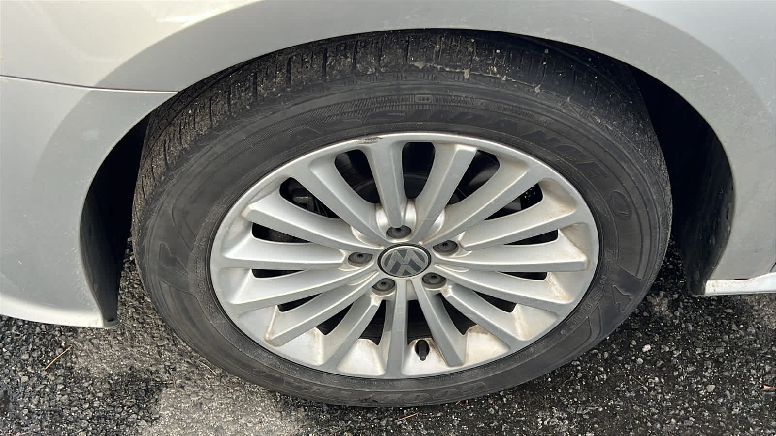 Thumbnail: 2016 Volkswagen Passat - 20