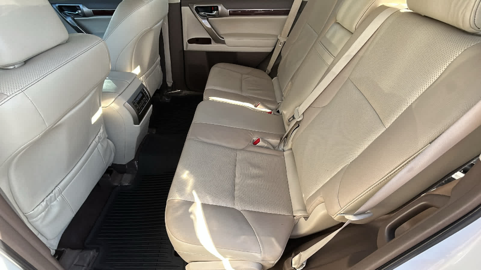 Thumbnail: 2018 Lexus GX - 24