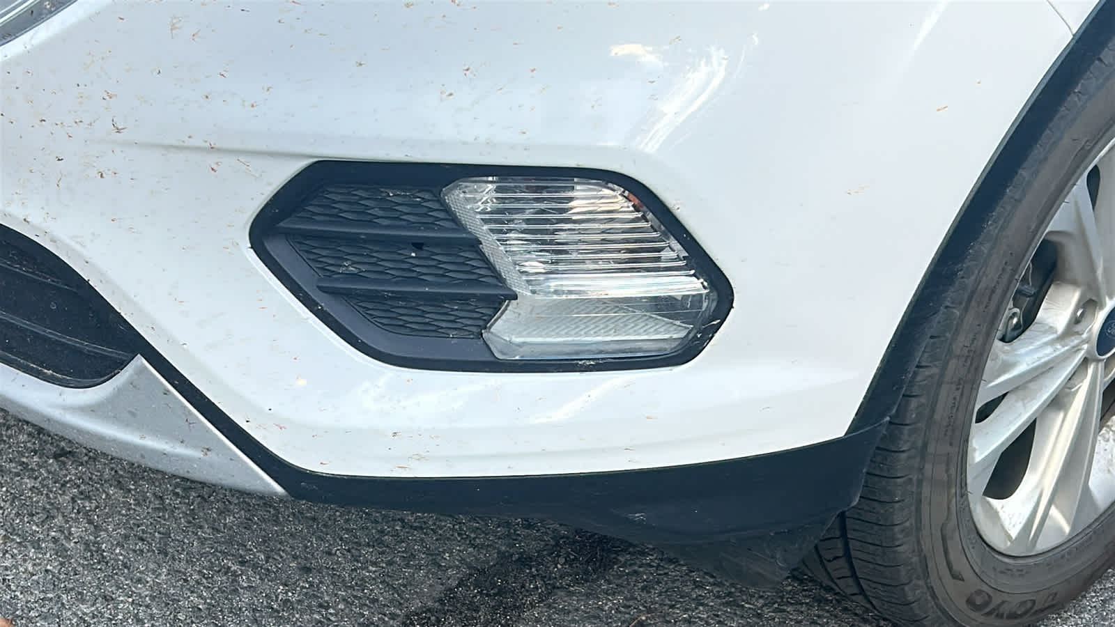 Thumbnail: 2018 Ford Escape - 3