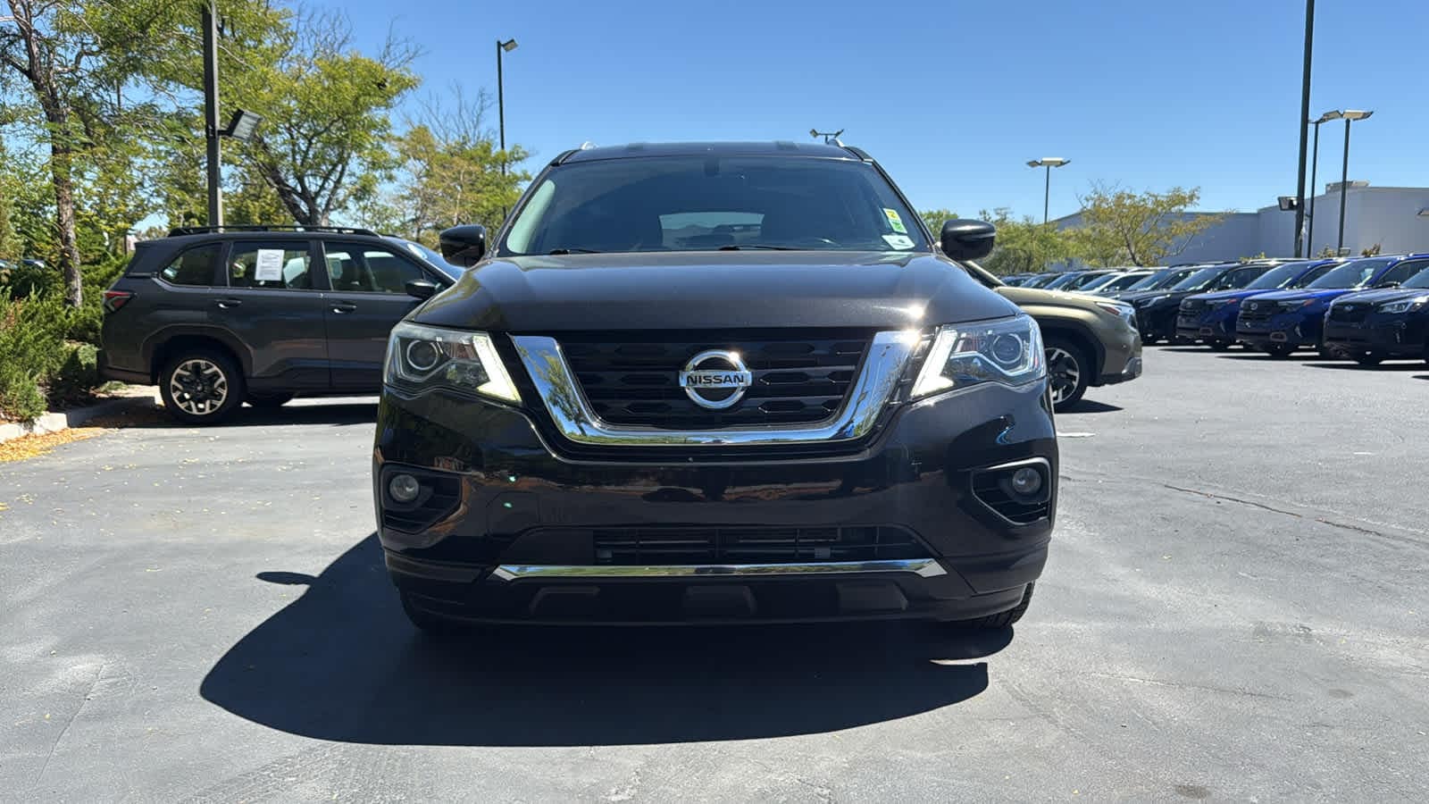 Thumbnail: 2019 Nissan Pathfinder - 2