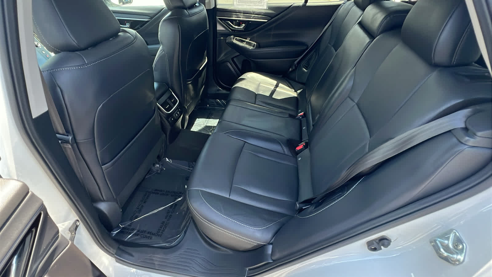 2022 Subaru Outback Limited 24