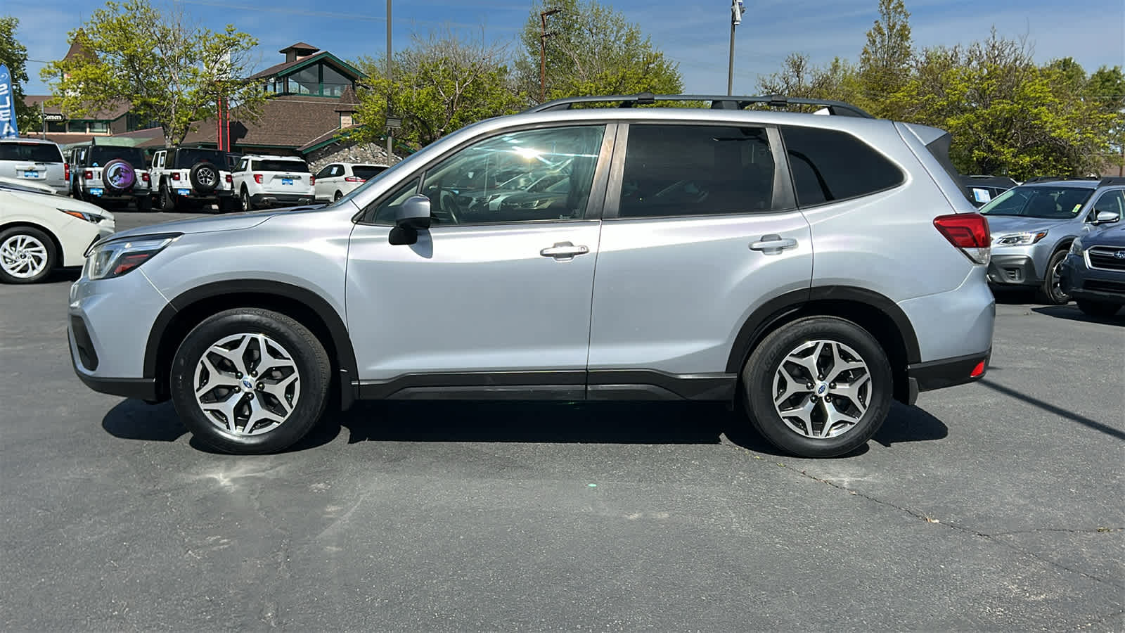 Thumbnail: 2020 Subaru Forester - 8