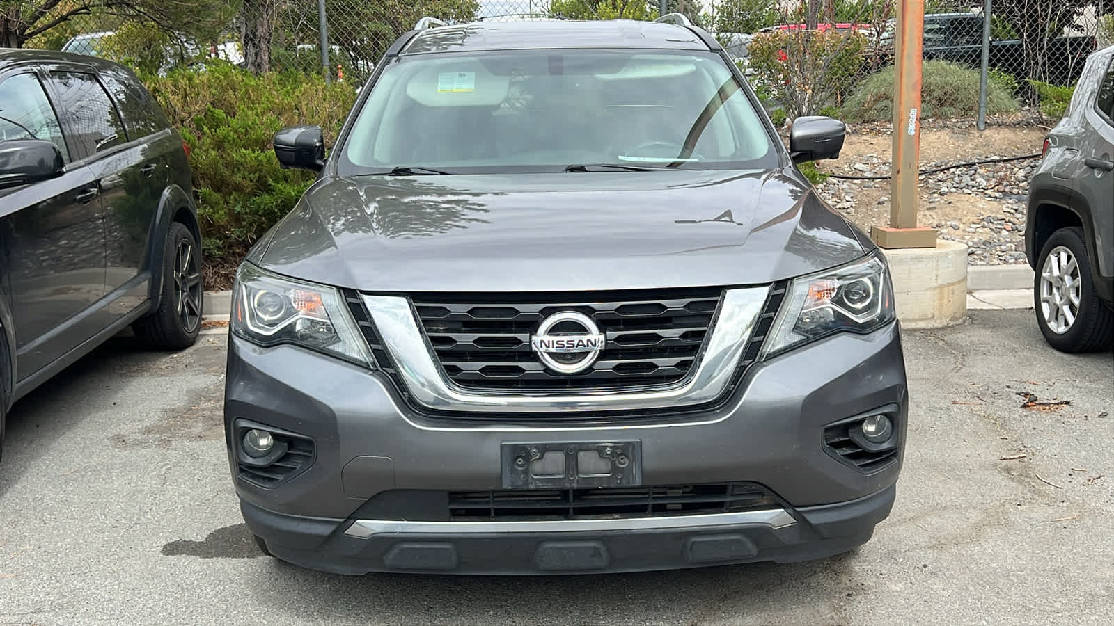 Thumbnail: 2020 Nissan Pathfinder - 2