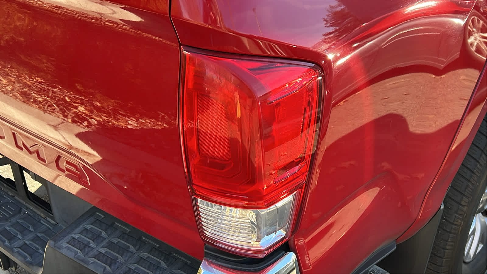 Thumbnail: 2017 Toyota Tacoma - 14