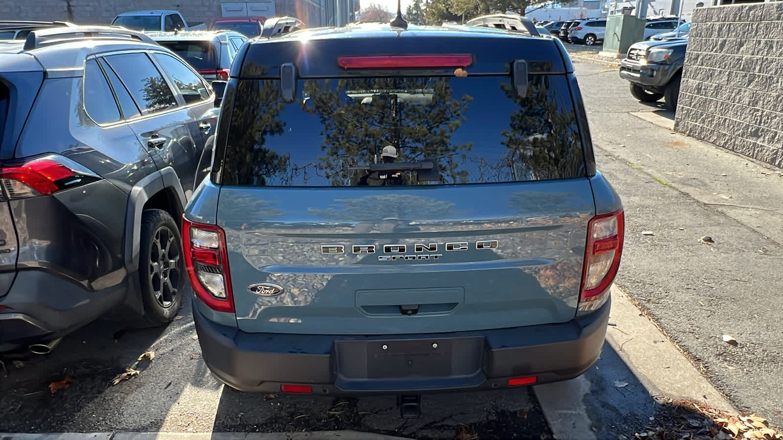 Thumbnail: 2022 Ford Bronco Sport - 12