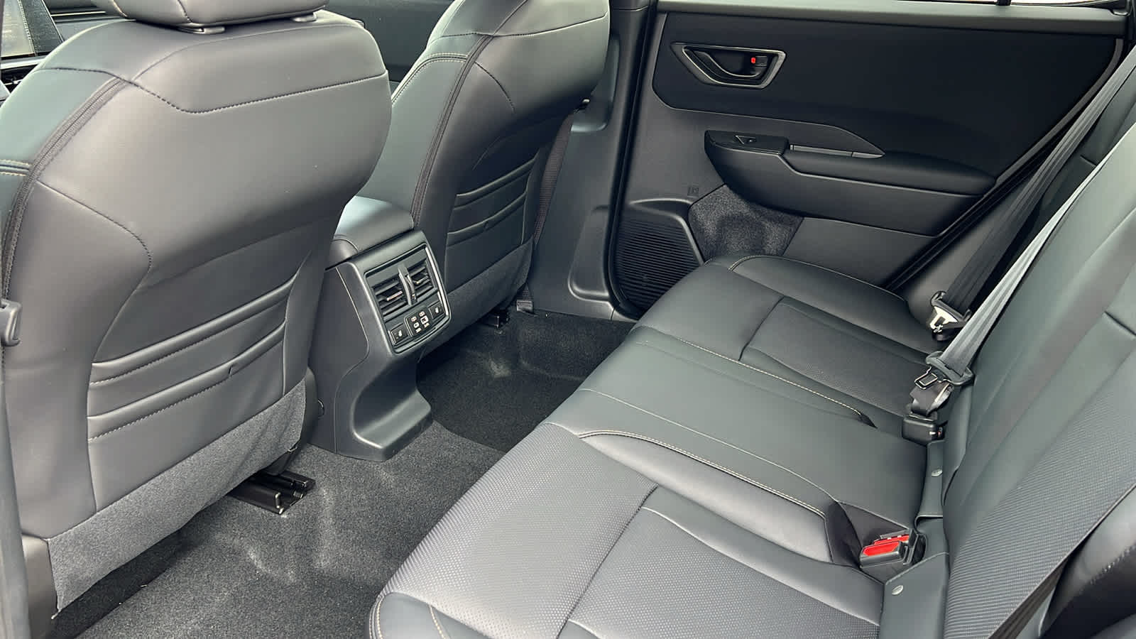 2026 Subaru Outback Limited - Photo 23