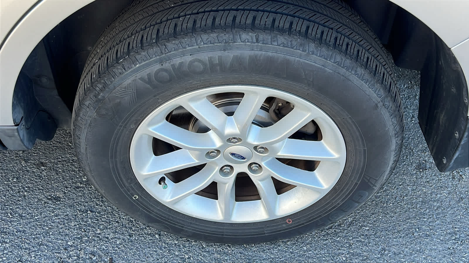 Thumbnail: 2013 Ford Edge - 19