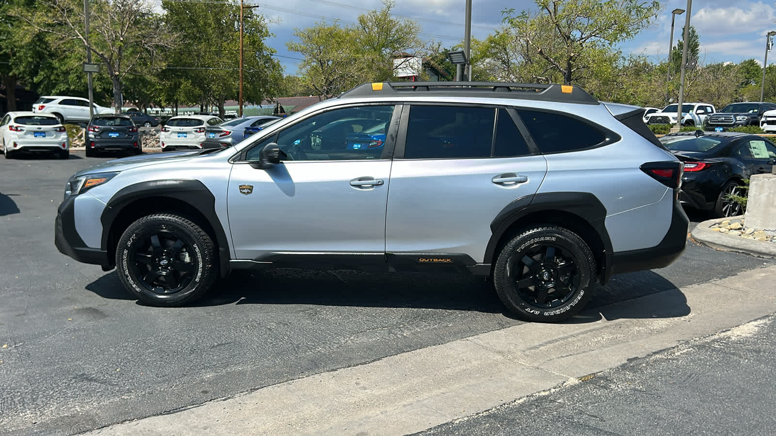 Thumbnail: 2022 Subaru Outback - 8