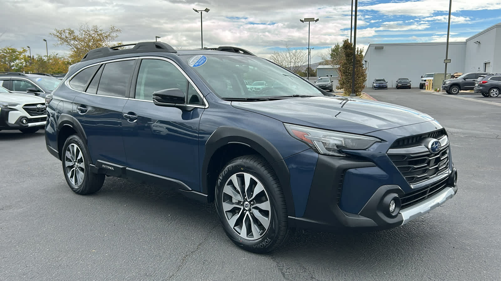2023 Subaru Outback Limited photo 2