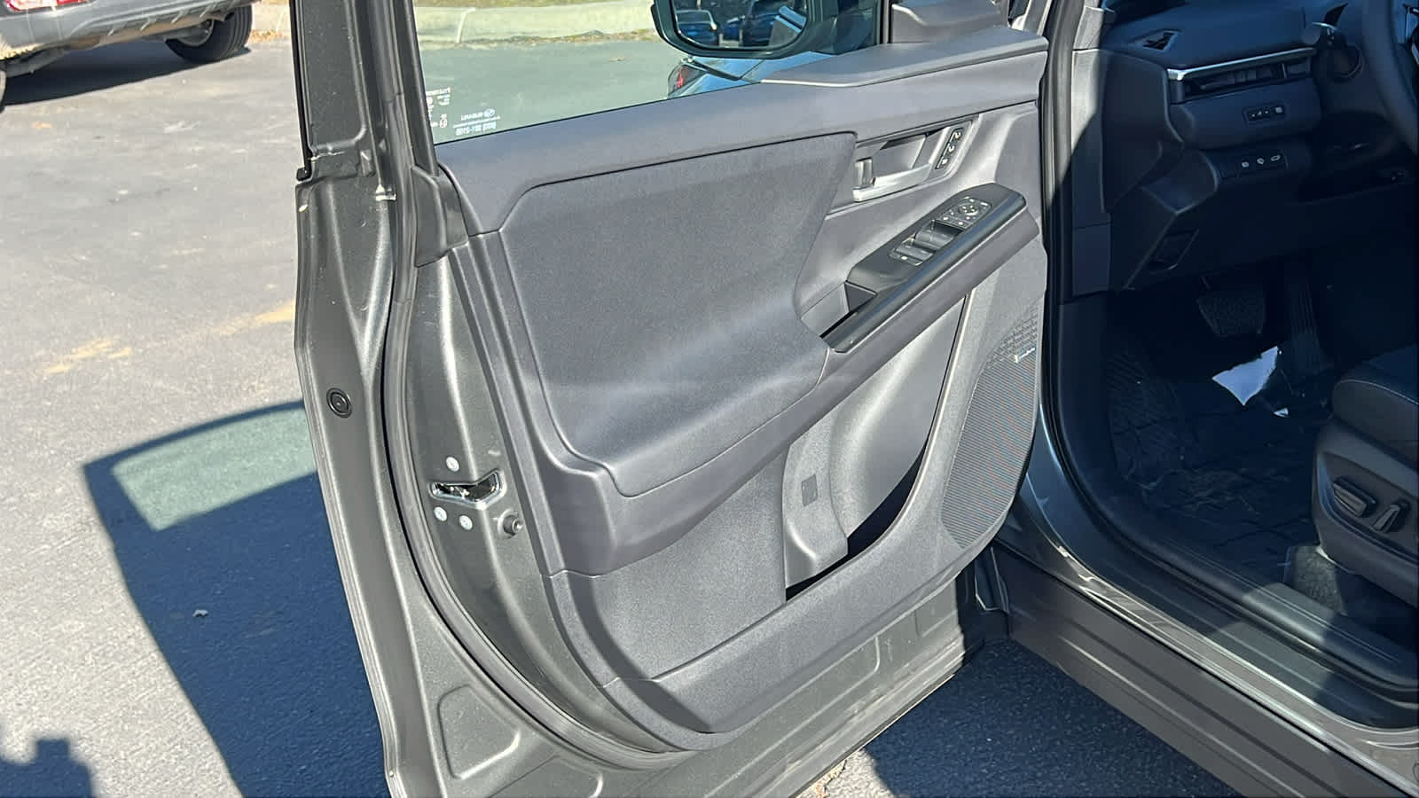 Thumbnail: 2026 Subaru Solterra - 23