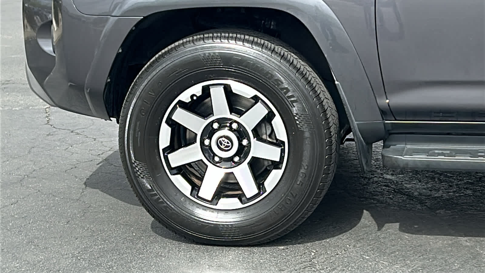 Thumbnail: 2021 Toyota 4Runner - 9