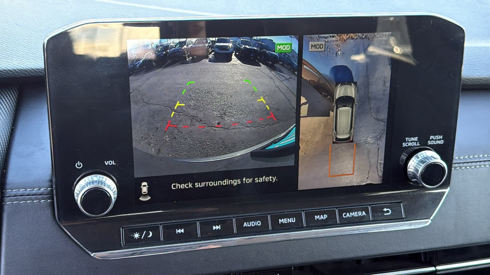 Thumbnail: 2024 Mitsubishi Outlander - 16