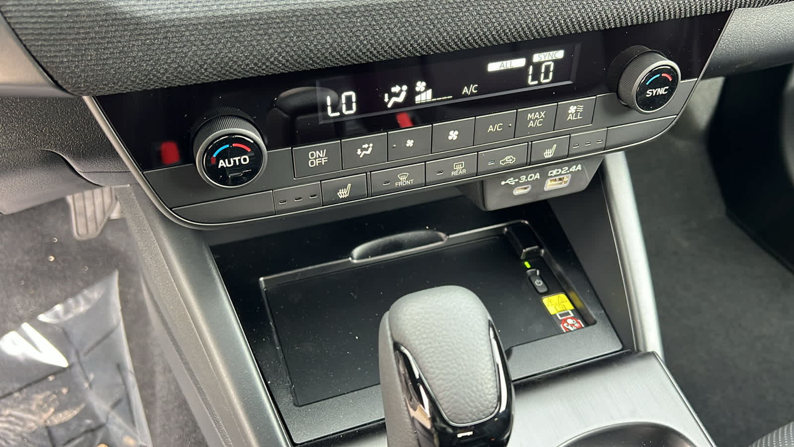 2026 Subaru Outback Limited - Photo 13