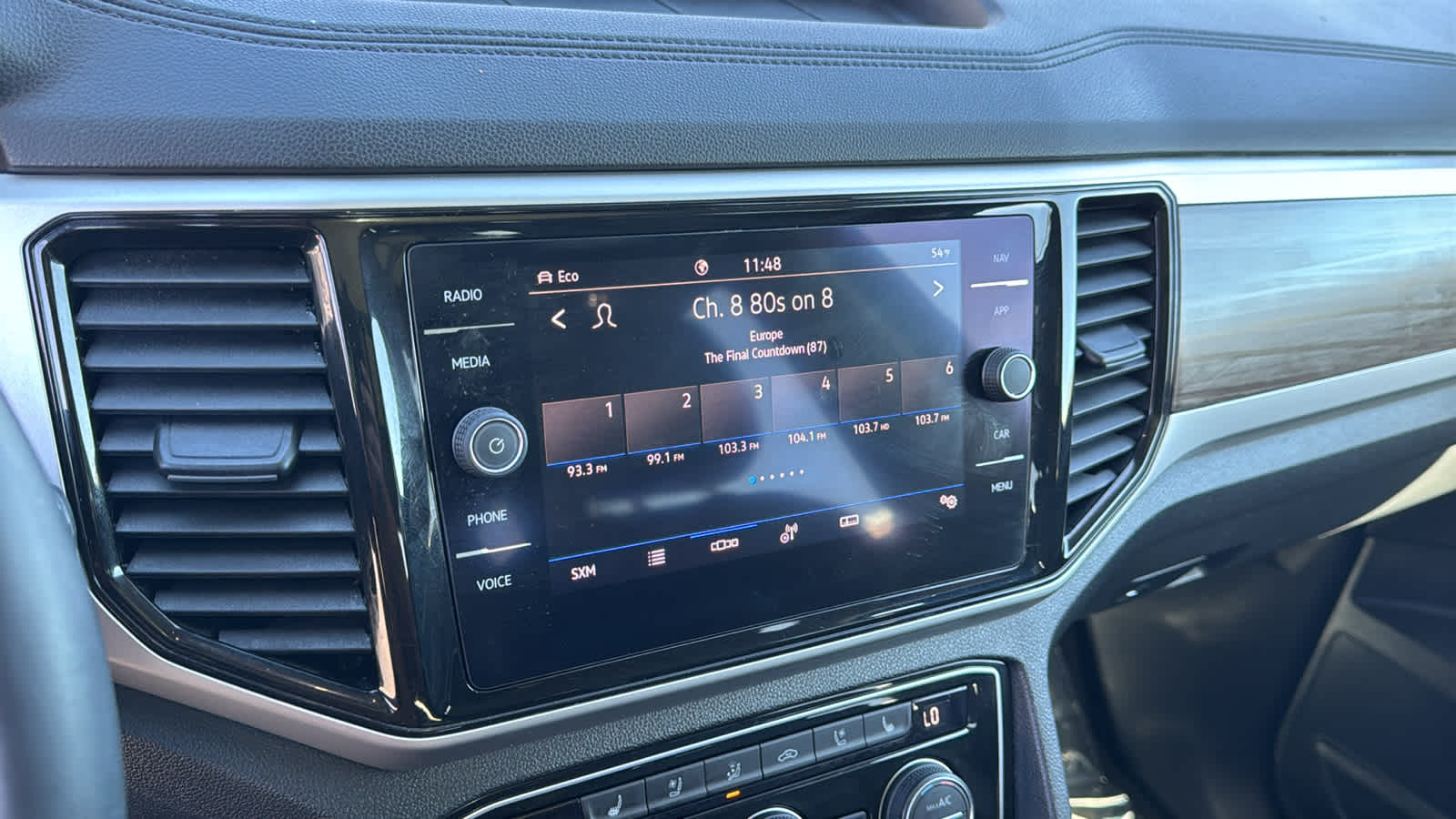 Thumbnail: 2021 Volkswagen Atlas - 15