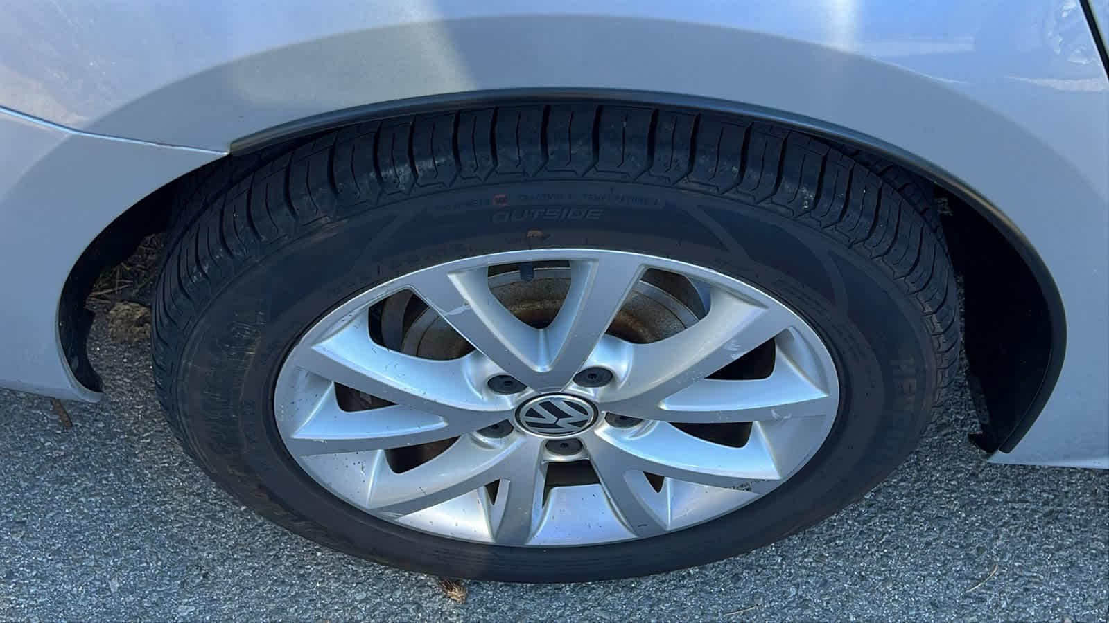 Thumbnail: 2012 Volkswagen Jetta - 9