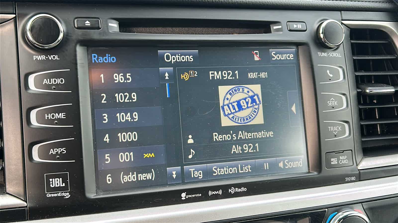 Thumbnail: 2018 Toyota Highlander - 15