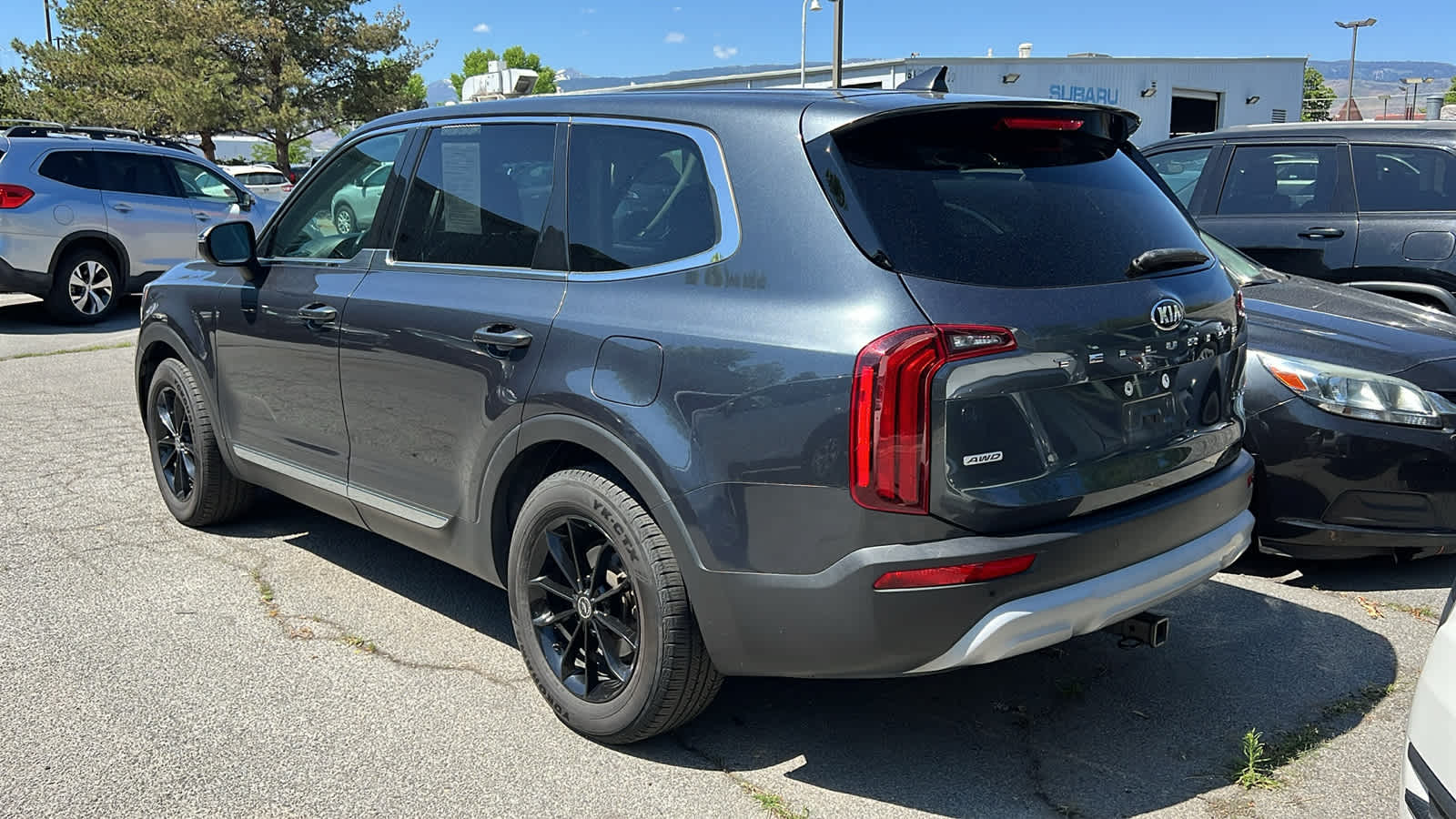 2020 Kia Telluride LX 14