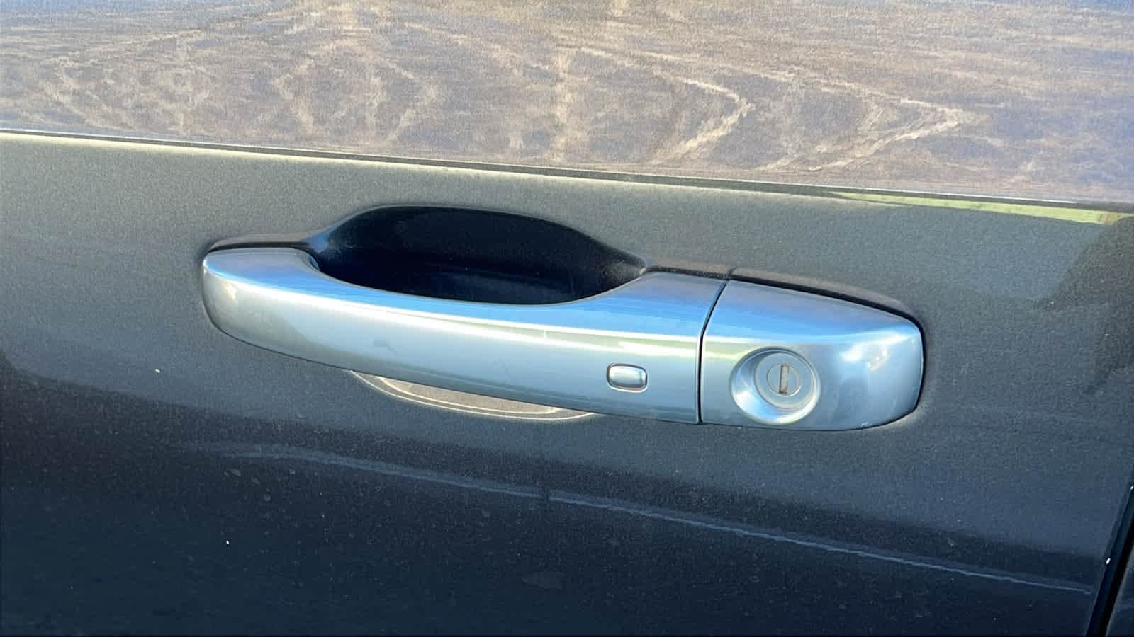 Thumbnail: 2016 Chrysler 300 - 17