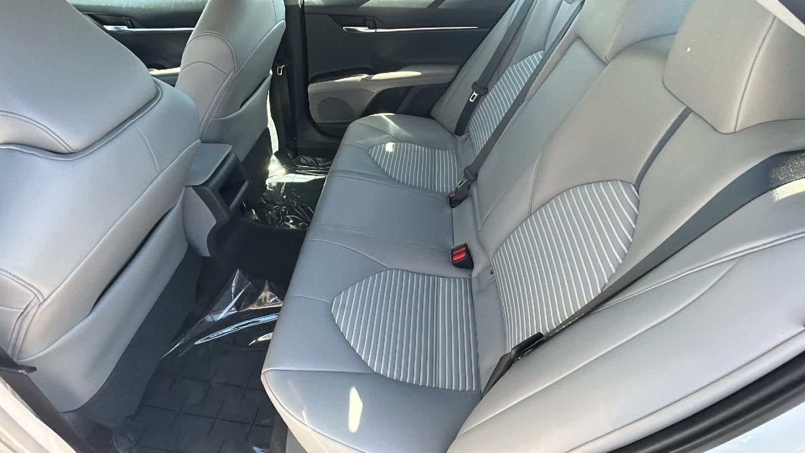 Thumbnail: 2021 Toyota Camry - 24