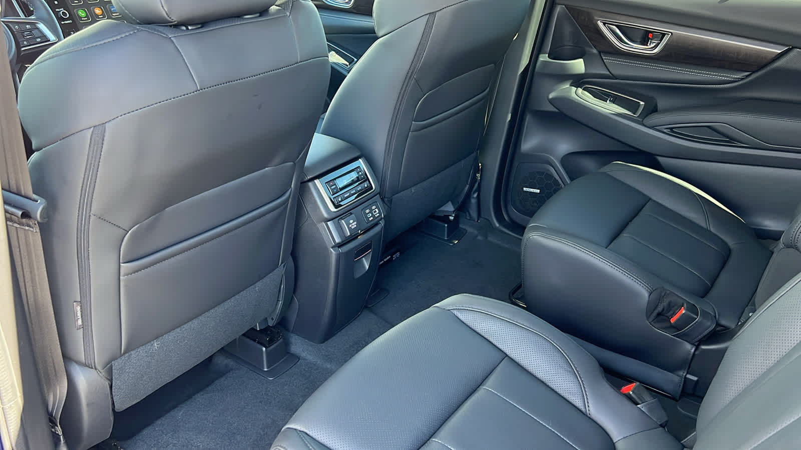 Thumbnail: 2026 Subaru Ascent - 24