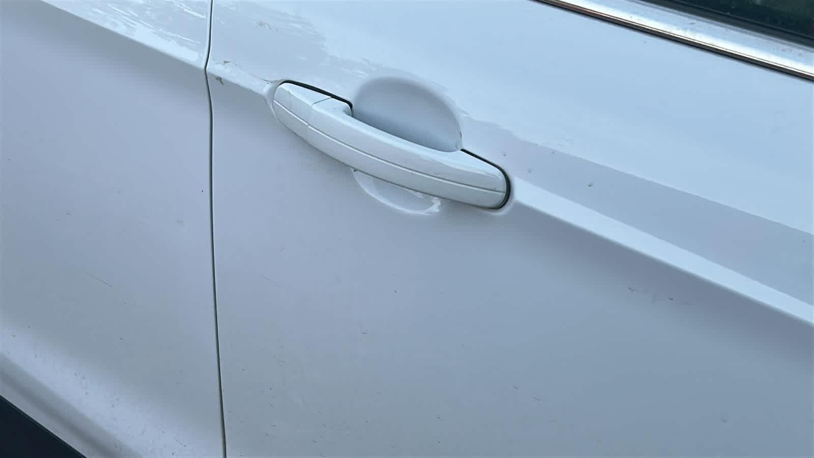 Thumbnail: 2018 Ford Escape - 18