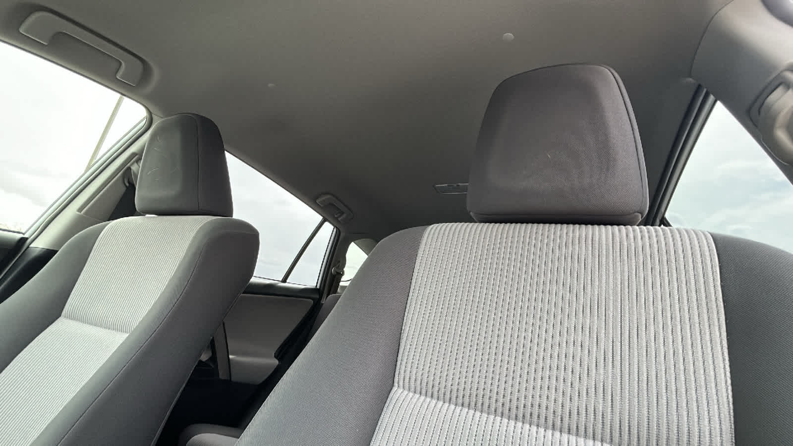 Thumbnail: 2014 Toyota RAV4 - 11