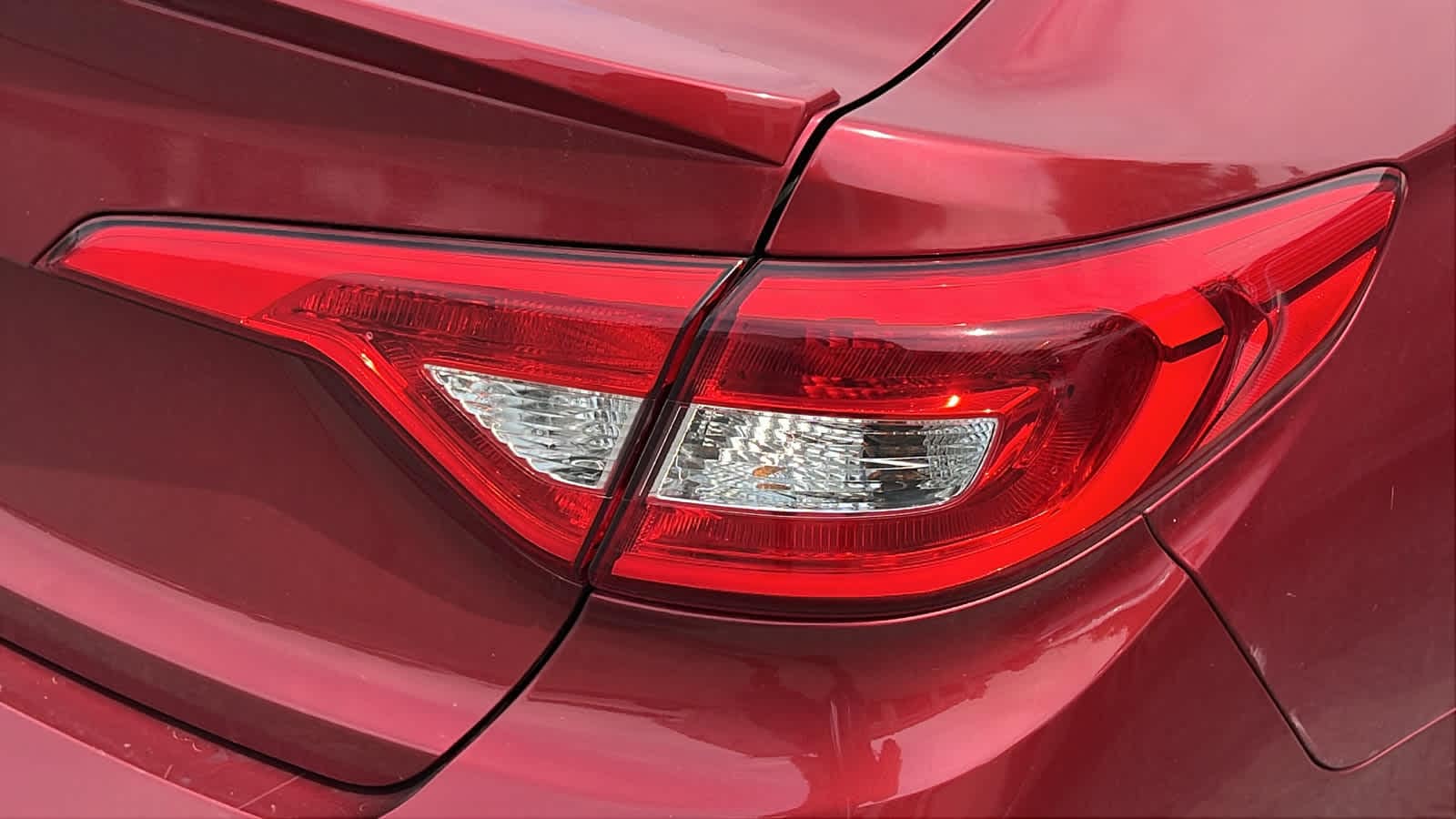 Thumbnail: 2016 Hyundai Sonata - 12