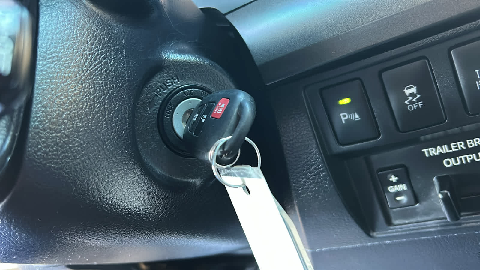 Thumbnail: 2018 Toyota Tundra - 16