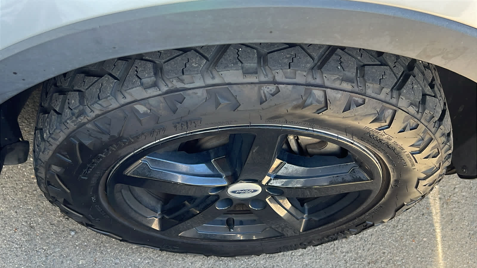 Thumbnail: 2016 Ford Explorer - 18