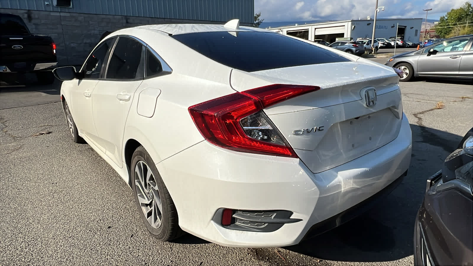 Thumbnail: 2017 Honda Civic - 15