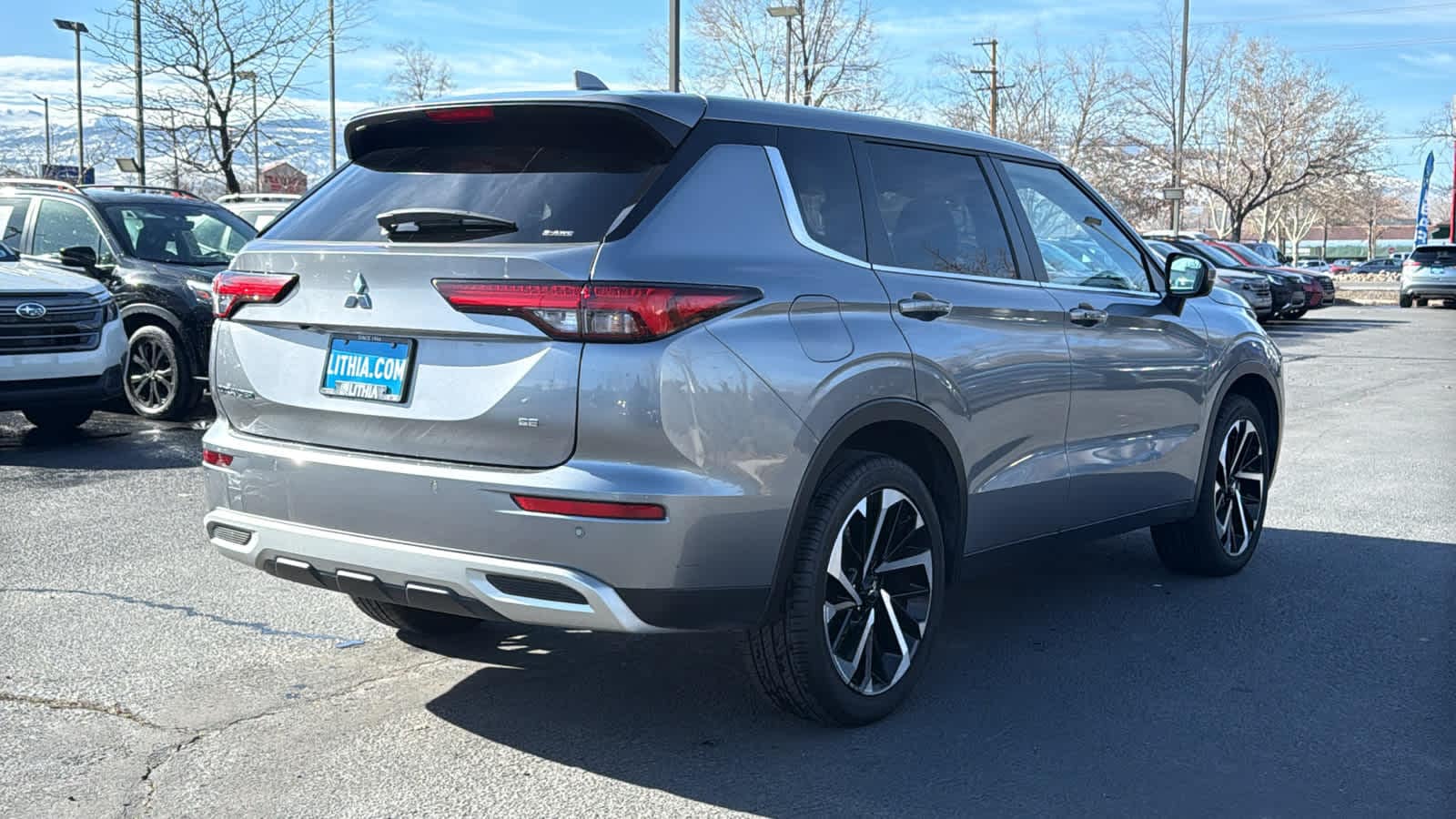 Thumbnail: 2024 Mitsubishi Outlander - 5