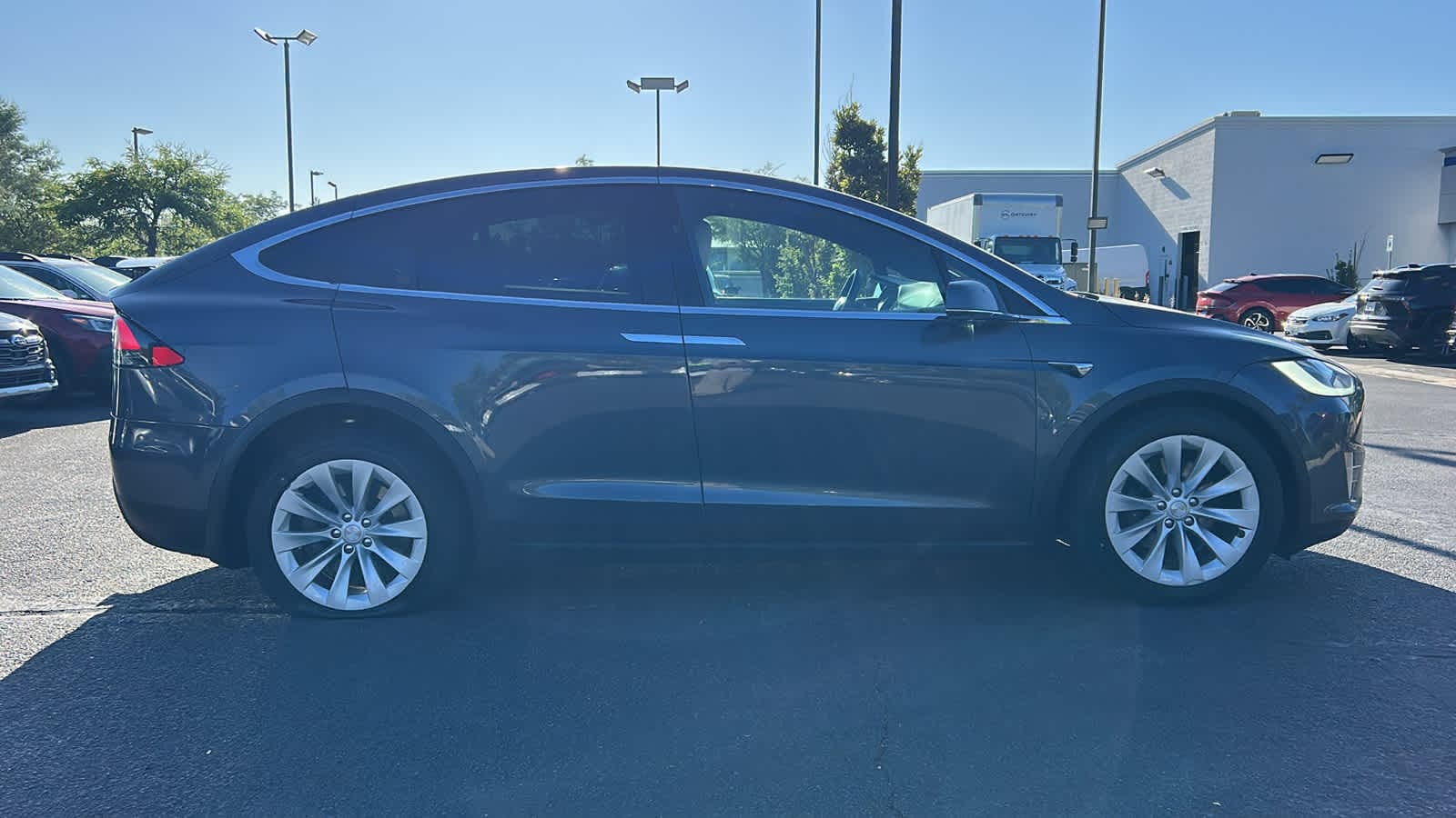 Thumbnail: 2020 Tesla Model X - 4
