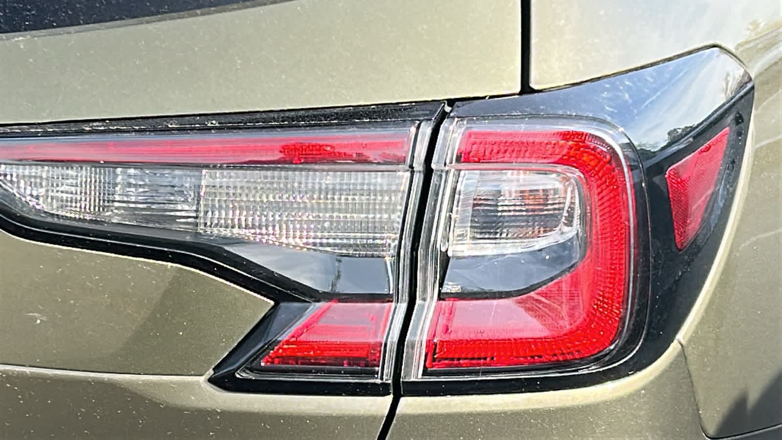 Thumbnail: 2022 Subaru Outback - 14