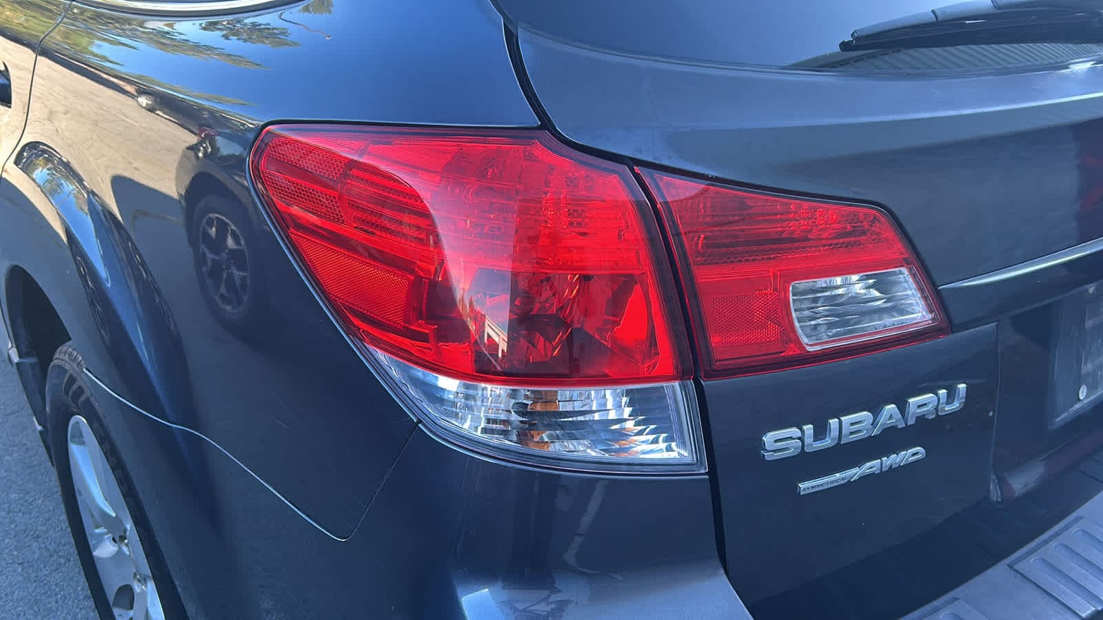 Thumbnail: 2011 Subaru Outback - 10