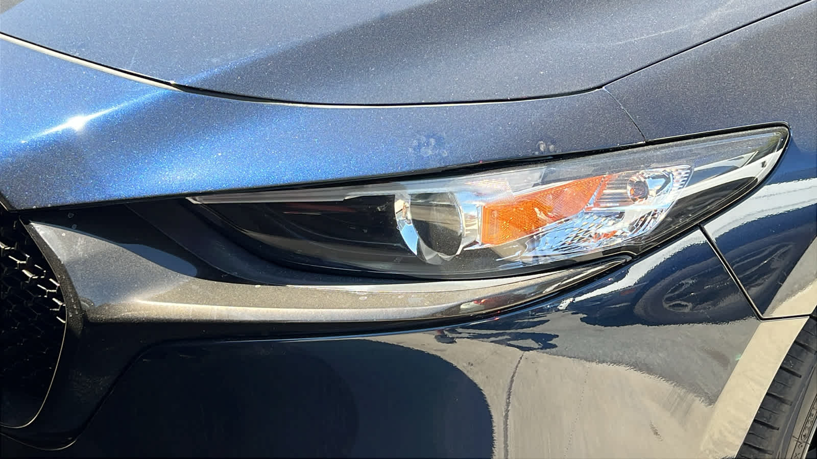 2021 Mazda Mazda3 Select Hatchback photo 2