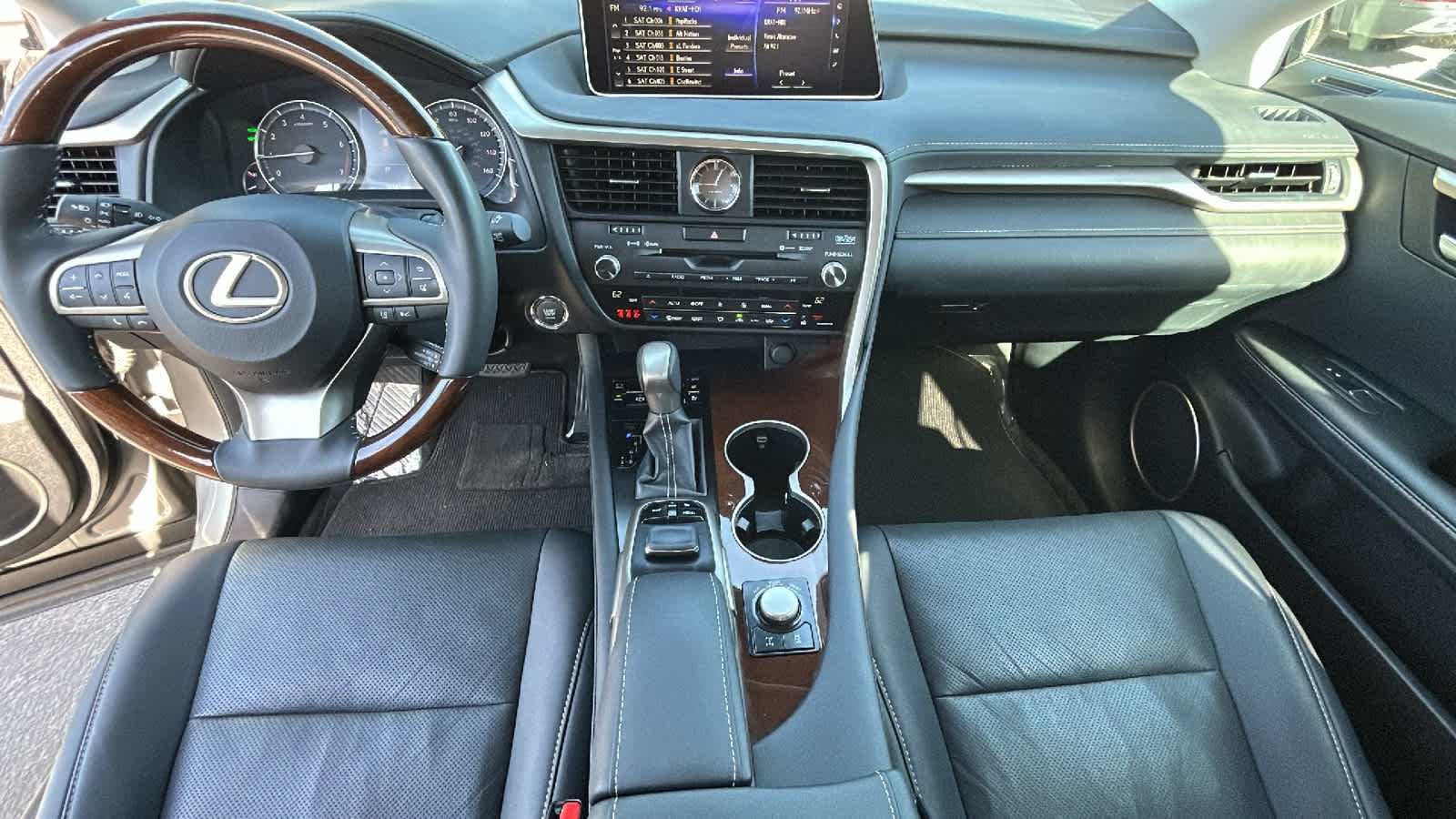Thumbnail: 2018 Lexus RX - 26