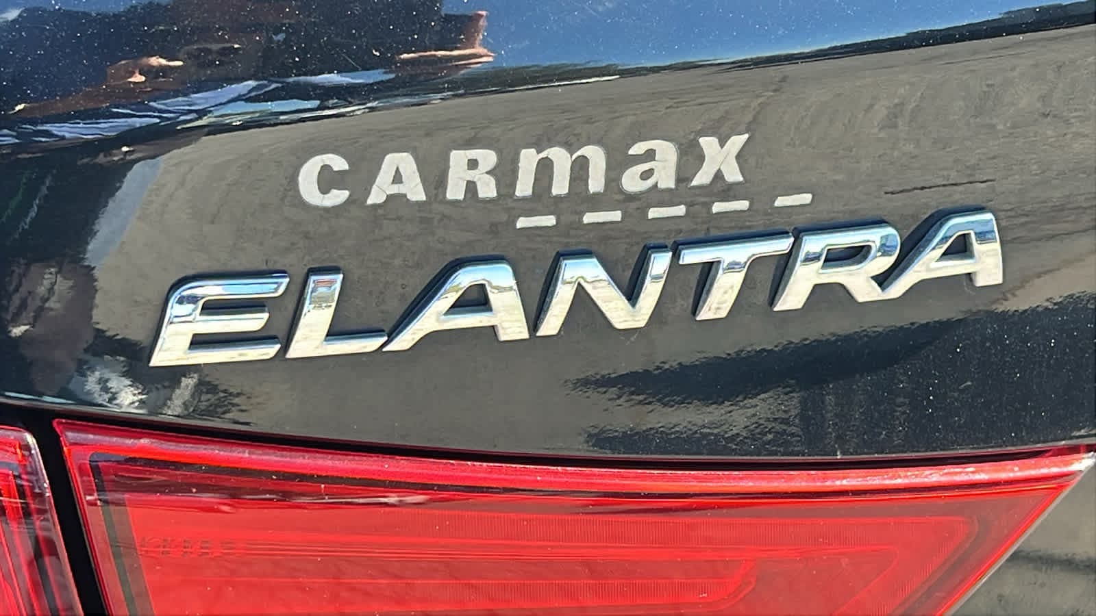 Thumbnail: 2015 Hyundai Elantra - 14