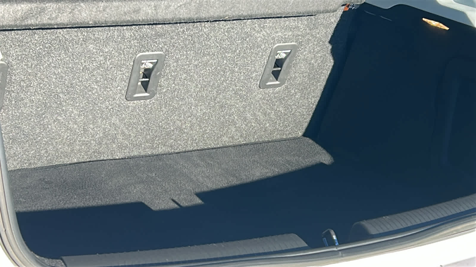 Thumbnail: 2019 Chevrolet Cruze - 27