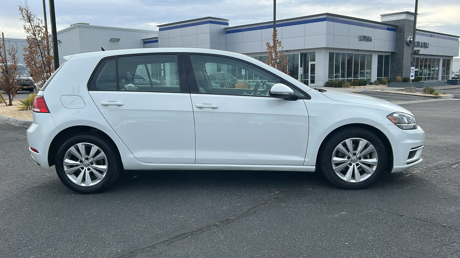 Thumbnail: 2020 Volkswagen Golf - 4