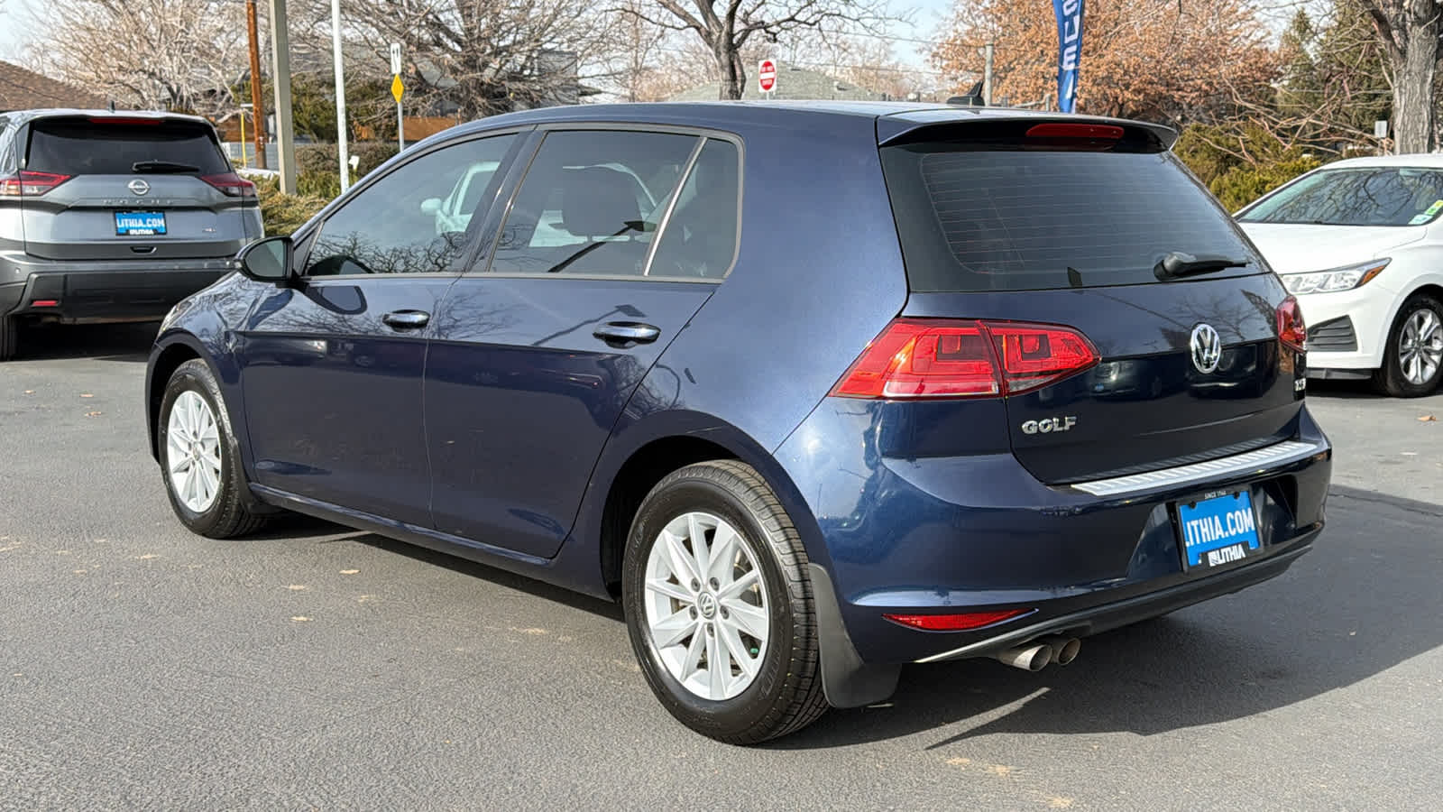 Thumbnail: 2016 Volkswagen Golf - 7