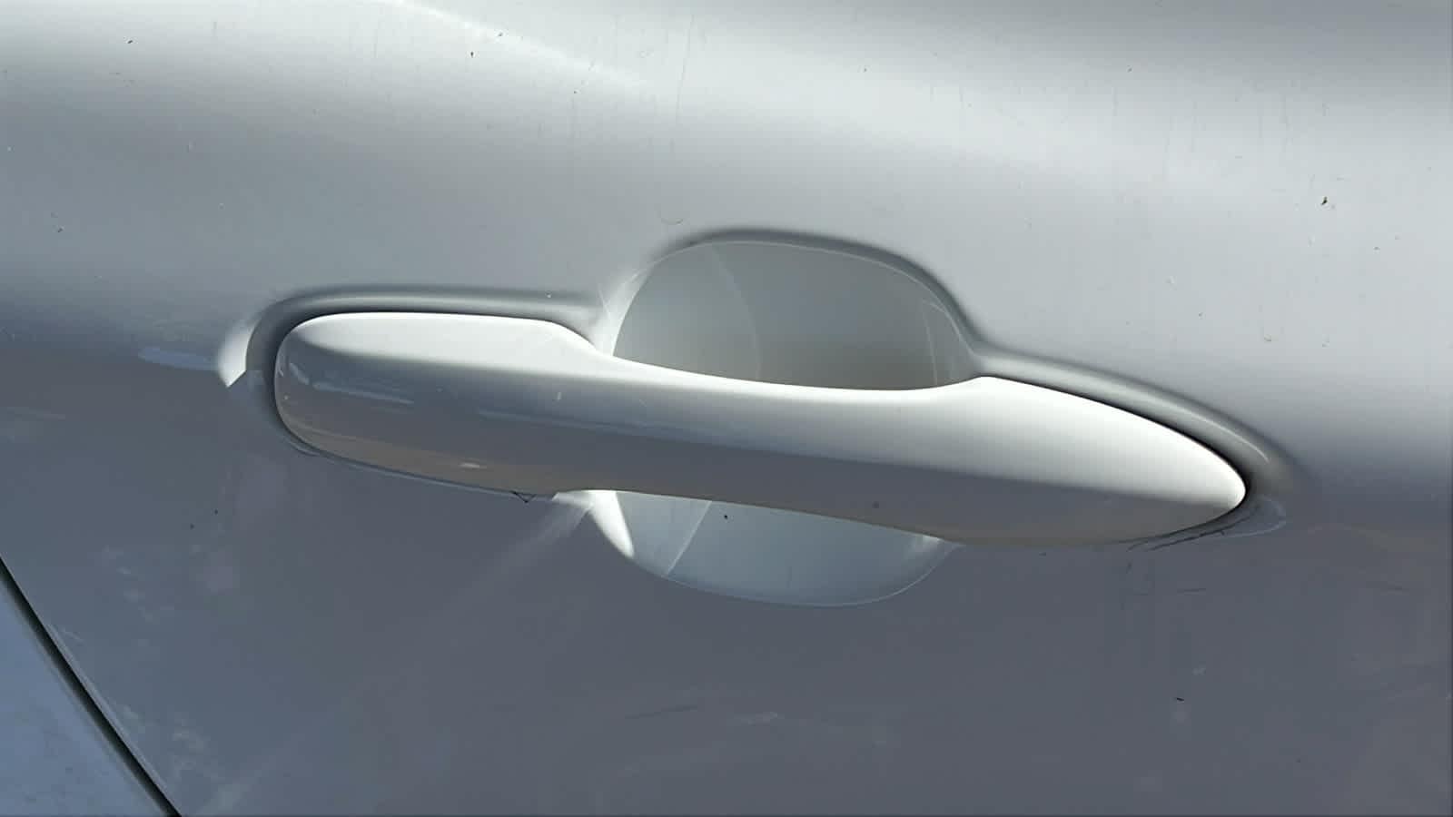 Thumbnail: 2022 Toyota Camry - 8