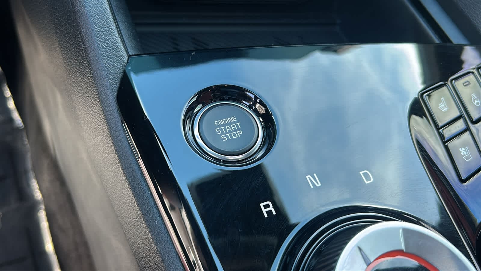 Thumbnail: 2025 Kia Sportage - 17