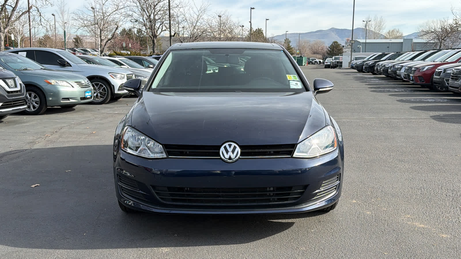 Thumbnail: 2016 Volkswagen Golf - 2