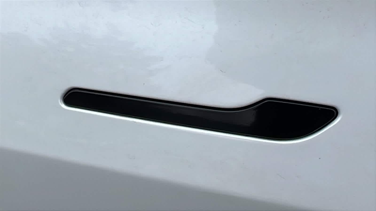 Thumbnail: 2021 Tesla Model 3 - 8