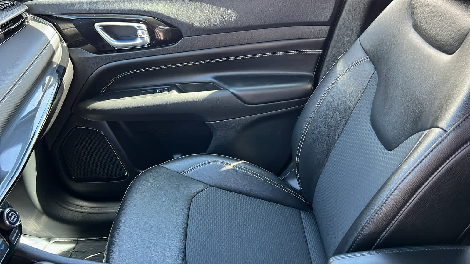 Thumbnail: 2024 Jeep Compass - 12